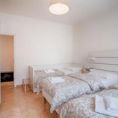 La Fine Del Mondo * Triest